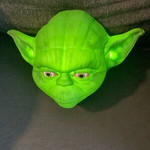 Star Wars Yoda Face 3D Deco Light LED Wall Decor Kids Gift Room Night Light